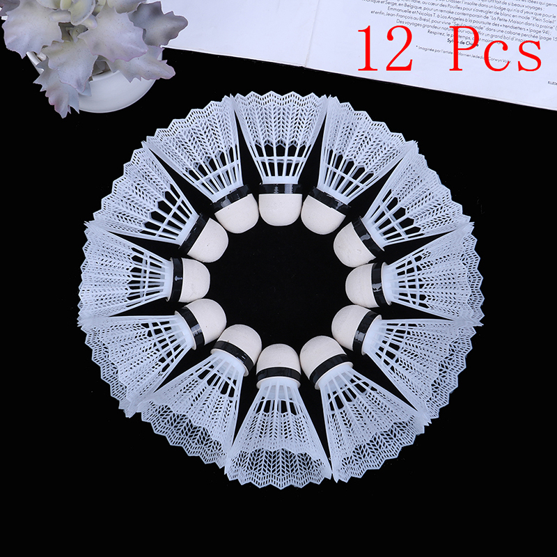 12 stuks lichtgewicht plastic  - Badminton Nylon Shuttlecock recensie en prijs